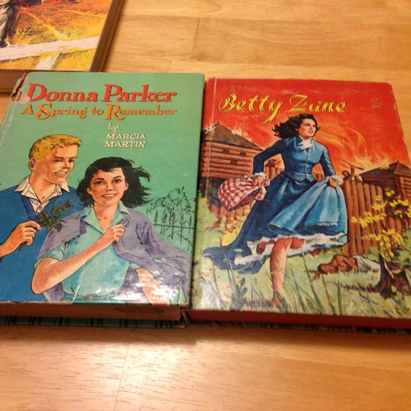 Vintage Romance and Mystery bundle, Donna Parker, Betty Zane, Love's Creek - Picture 4 of 8